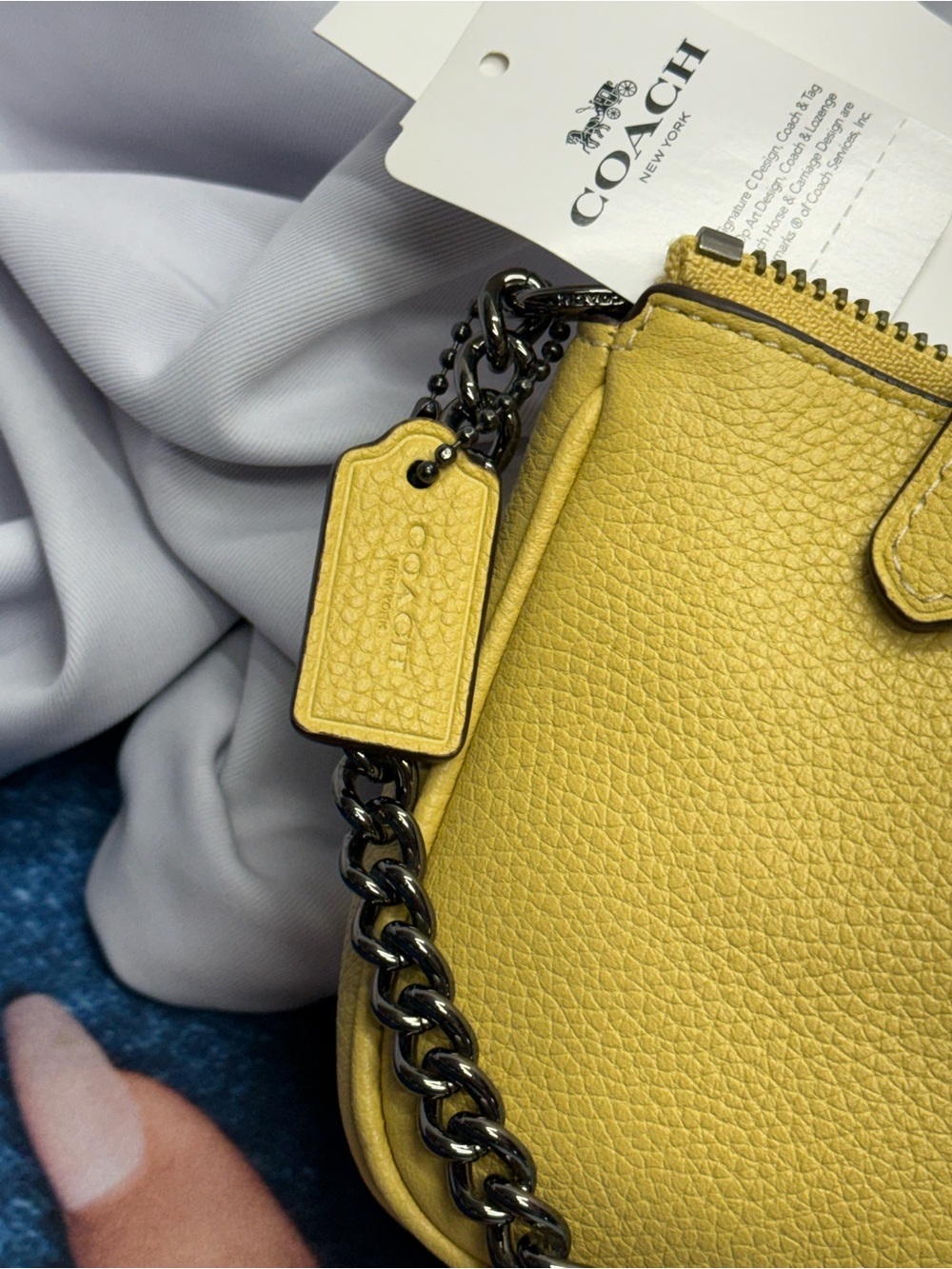 (new+tag) Coach large wristlet nolita 19 sunflower yellow fit iPhone Pro Max - Picture 4 of 12